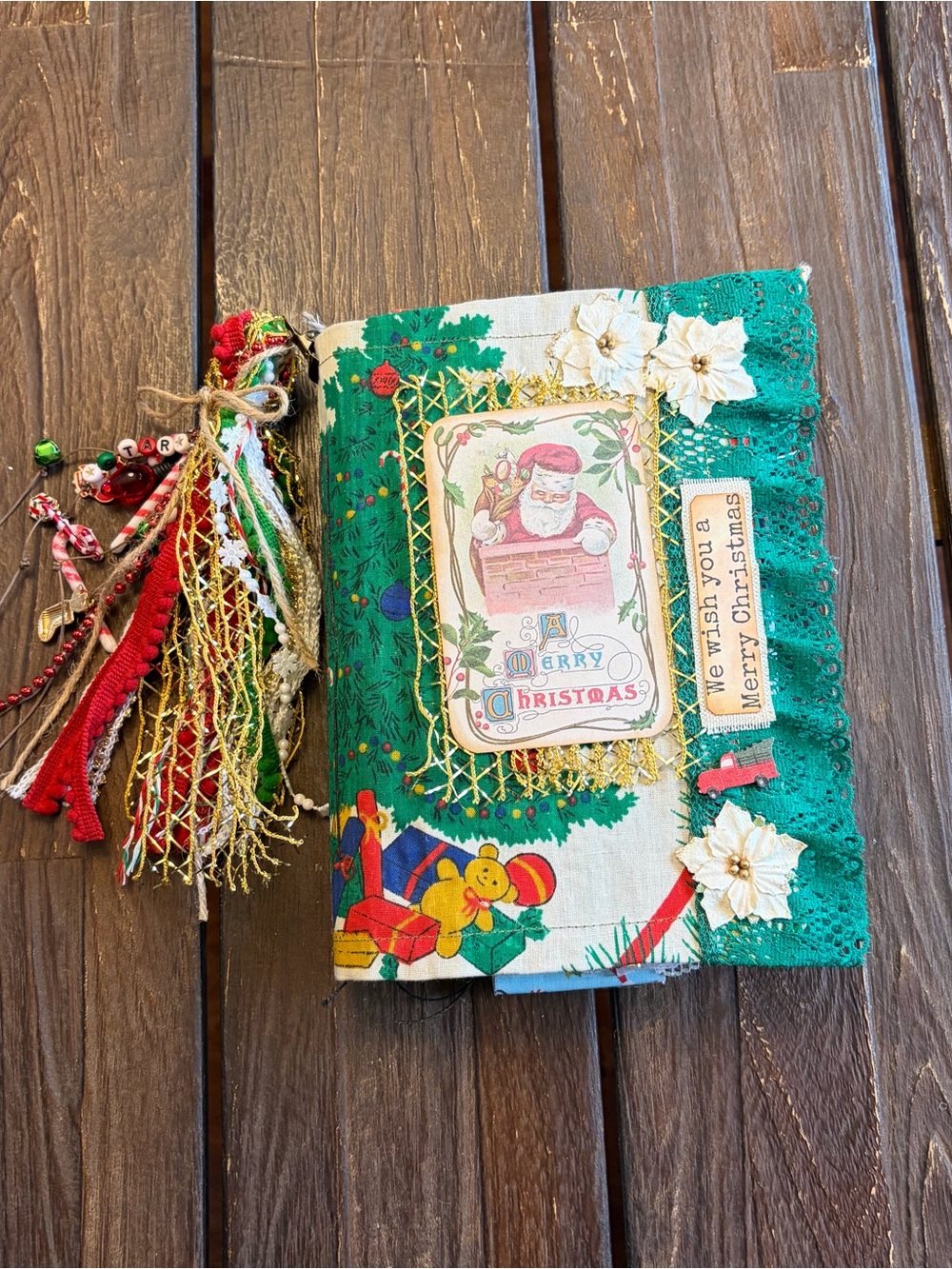 Christmas Junk Journal Santa Green Lace Christmas Tree Gold 3 Sig Decorated